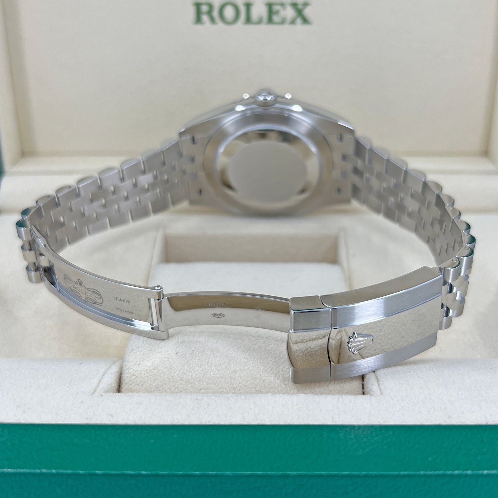 rolex datejust 41 oystersteel and 18k white gold 41 mm white dial, ref# 126334 0010 rolex datejust 41 oystersteel and 18k white gold 41 mm white dial, ref# 126334 0010